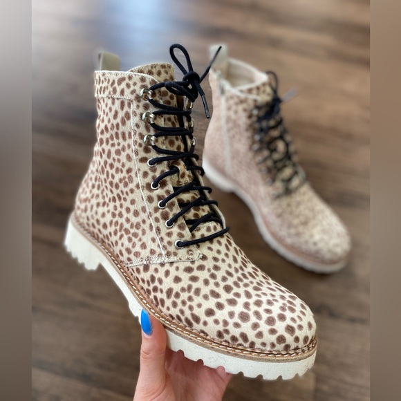 Dolce Vita Avena animal print calf hair Chukka lace up boot size 7.. NIB.. - Picture 9 of 11